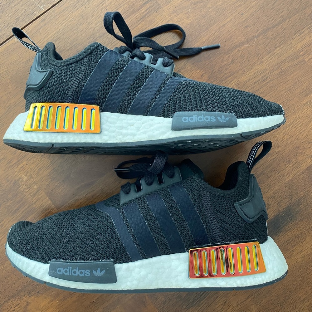 Adidas NMD_ R1 shoes